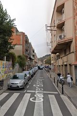 Pis  Carrer bateria. Montcada i reixac (barcelona). "okupado" (no se puede visitar ni