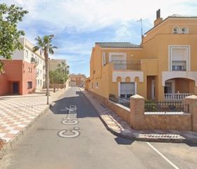 Casa a schiera  Calle churruca. Roquetas de mar (almería). sin posesión “ocupado” (no se puede v