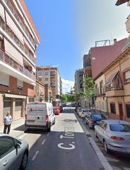 Casa  Carrer torres i bages. Montcada i reixac (barcelona). "okupado" (no se puede visitar ni