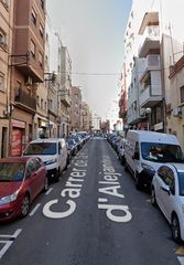 Pis  Carrer de la rosa d'alejandría. L'hospitalet de llobregat (barcelona). "okupado" (no se puede vi