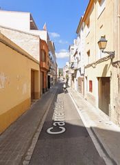 Piso  Carrer de l'estela. El vendrell (barcelona). sin posesión “ocupado” (no se puede vis