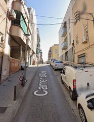 Etagenwohnung  Carrer d'urà. Badalona (barcelona). "okupado" (no se puede visitar ni hipoteca