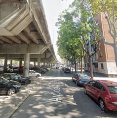 Flat  Avenida de almería. Badalona (barcelona). "okupado" (no se puede visitar ni hipoteca