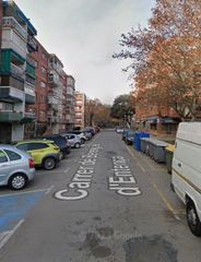 Pis  Carrer de berenguer d'entença. Santa perpetua de mogoda (barcelona). "okupado" (no se puede vis