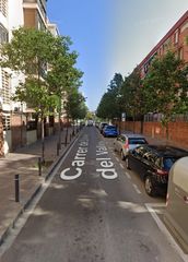 Pis  Carrer de llinars del vallès. Barcelona (barcelona). sin posesión “ocupado” (no se puede visit