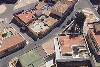 Casa  Calle casablanca. Roquetas de mar (almería). sin posesión “ocupado” (no se puede v
