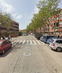 Flat  Carrer d'alfons xii. Badalona (barcelona). "okupado" (no se puede visitar ni hipoteca