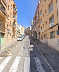 Apartament  Carrer salvador llanas. Mataró (barcelona). "okupado" (no se puede visitar ni hipotecar)