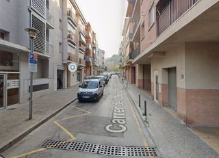Pis  Carrer de l'olivera. Girona. sin posesión “ocupado” (no se puede visitar ni hipotecar