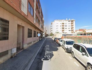 Duplex  Carrer del sud. Figueres (girona). sin posesión “ocupado” (no se puede visitar n