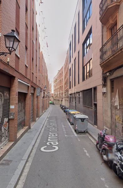 Foto cad1edf4-9d54-40e6-9d2c-2f43bac5d9da. Pis a Raval Barcelona