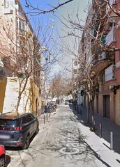Appartement  Carrer de flix. Barcelona (barcelona). sin posesión “ocupado” (no se puede visit