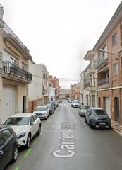 Pis  Carrer aragó. Pineda de mar (barcelona). sin posesión “ocupado” (no se puede v