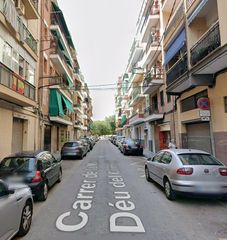 Pis  Carrer de la mare de déu del corredor. Mataró (barcelona). "okupado" (no se puede visitar ni hipotecar)