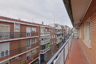 Pis  Calle del espinar. Madrid. en rentabilidad (no se puede visitar ni hipotecar).