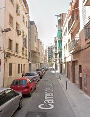 Pis  Carrer uva. L' hospitalet de llobregat (barcelona). "okupado" (no se puede v