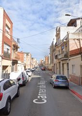 Pis a Carrer de Magí Colet
