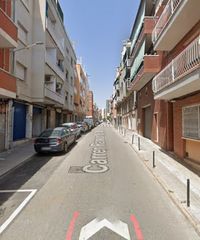 Pis  Carrer ramon llull. Sant boi de llobregat (barcelona). "okupado" (no se puede visita