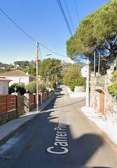 Xalet  Carrer primavera. Castellar  del vallés (barcelona). "okupado" (no se puede visita