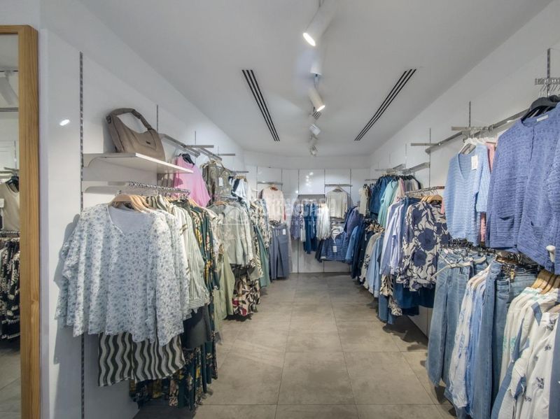 Foto a18ea117-f968-4bca-94af-96e8cae6ae76. Local comercial a Gaztambide Madrid