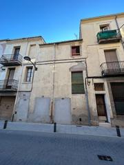 Casa adossada a Santa Coloma de Farners. Dos edificios adosados para reformar en santa coloma de farners,
