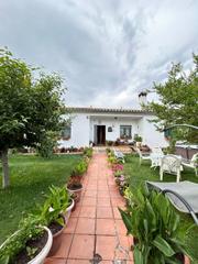 Casa a Vilobí d´Onyar. Amplia casa unifamiliar en can terrer, vilobí donyar  espacio, c