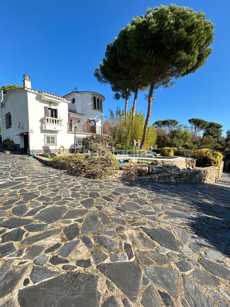 Foto a1b09267-bfd1-42fc-aec7-2f0388b8415e. Casa amb calefacció piscina a Santa Coloma de Farners
