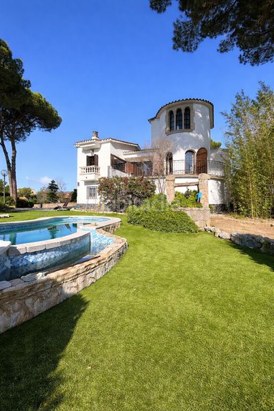 Foto a57e93e0-373f-45d4-a718-a2653381cecb. Casa amb calefacció piscina a Santa Coloma de Farners