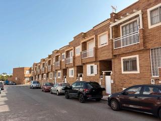 Chalet à Aguadulce Sur. Chalet adosado en aguadulce sur