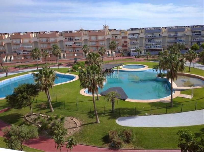 Foto cf7368ed-b68b-4a5e-a70a-f35075ec11c6. Àtic amb calefacció aparcament piscina a Almerimar Ejido (El)