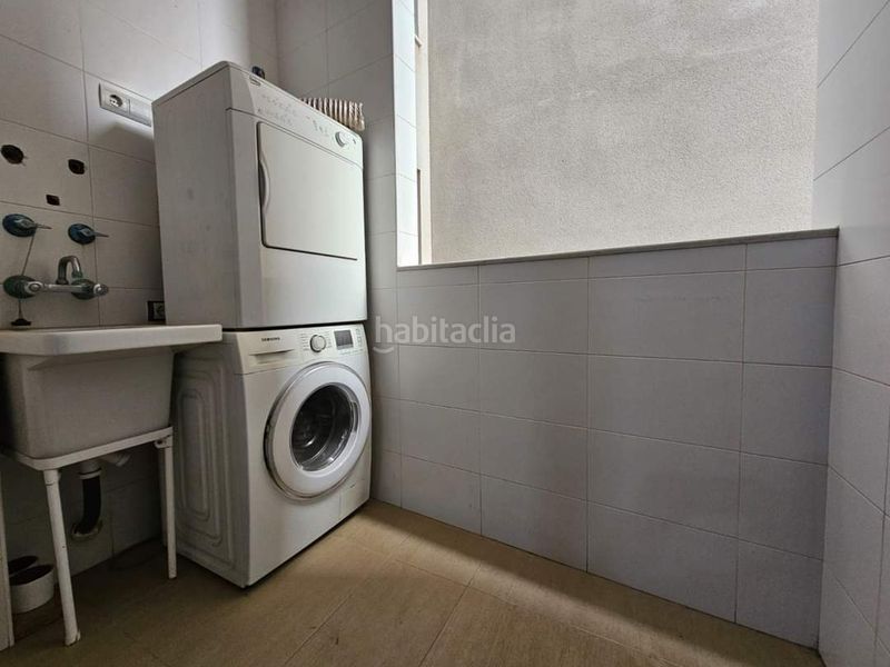 Foto e64b0446-70ff-442f-a6d1-e28cd6ee8941. Pis amb aparcament a Pabellón - Estación - El Corte Inglés Ejido (El)