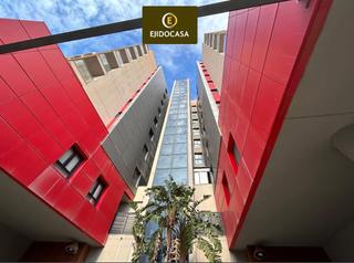 Appartement à Pabellón - Estación - El Corte Inglés. Piso de 2 dormitorios en el edificio sichen