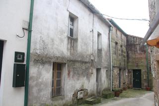 Casa adossada a Aldea lestrove 62. Se vende casa a reformar en lestrobe, dodro, la coruña