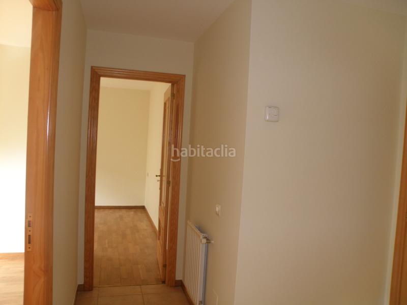 Foto 078dfa45-8982-4540-ade9-0fa7c48234e6. Planta baixa amb calefacció a Dodro