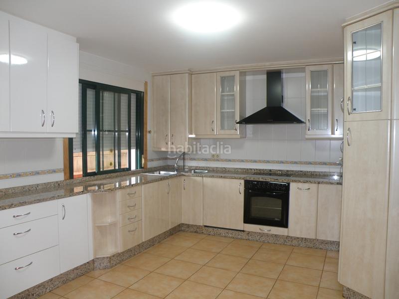 Foto 18027ac0-8e00-4b5e-b687-0f86c8def93e. Planta baixa amb calefacció a Dodro