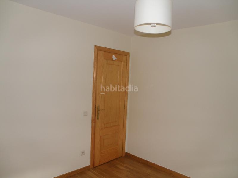 Foto 46b6ac59-f91d-4baf-9e75-ff642219e302. Planta baixa amb calefacció a Dodro