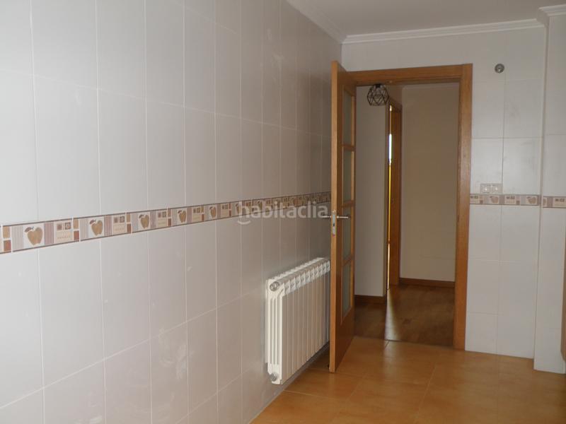 Foto 8e32f78e-82b1-4f0c-ab3c-816f11e7e1ee. Planta baixa amb calefacció a Dodro