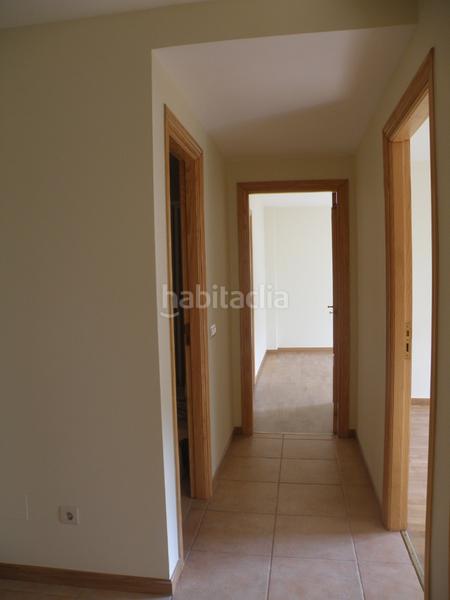 Foto 950835c6-e123-4937-be9c-2f4a813835dc. Planta baixa amb calefacció a Dodro