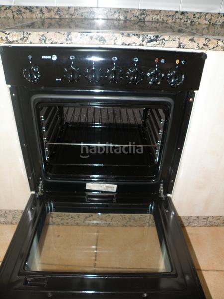 Foto 96718235-95f2-4614-8235-966f7331d023. Planta baixa amb calefacció a Dodro