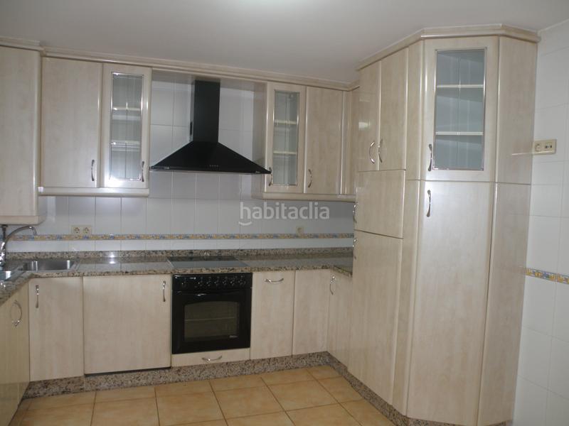 Foto bed957b5-7276-48f2-ac12-a51ef935d725. Planta baixa amb calefacció a Dodro