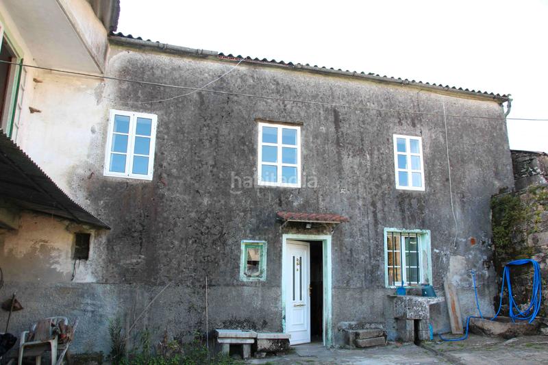 Foto b9723e2d-b318-4e47-bf7f-5bbfa6fba34a. Maison avec cheminée chauffage dans Dodro