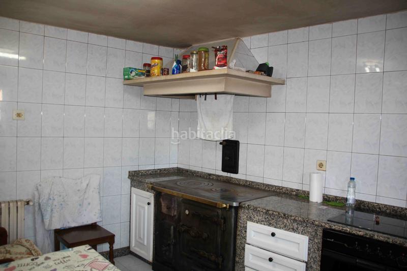 Foto e7a4a5ef-3fc4-417f-bacf-e0ece3d80e8b. Maison avec cheminée chauffage dans Dodro