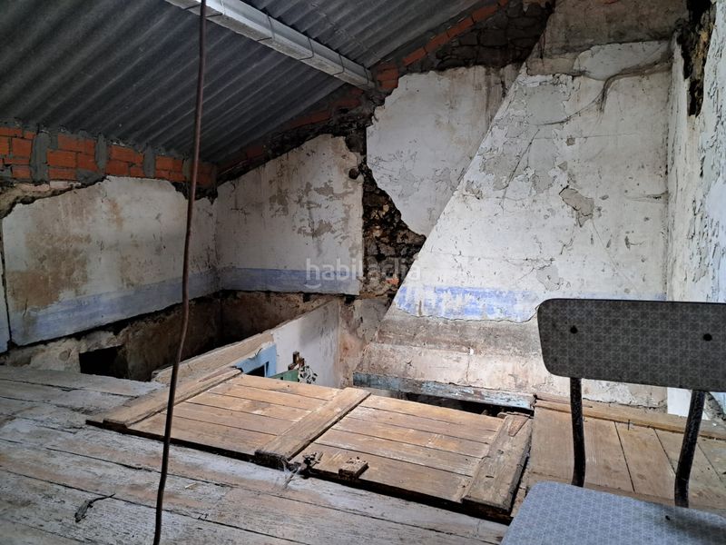 Foto e7f4d94a-dcf6-439b-8bec-e26310888e4d. Casa adossada a Dodro