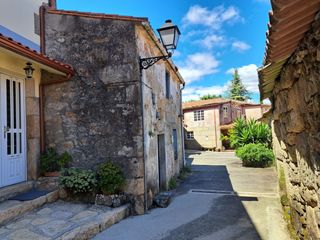 Reihenhaus  Lugar imo. Se vende casa rustica entre medianeras, en imo, dodro, la coruña