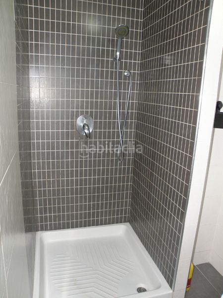 Foto 93430ed7-abb8-4ec8-a6f3-de84f9d17021. Rent duplex with parking in O Milladoiro Ames