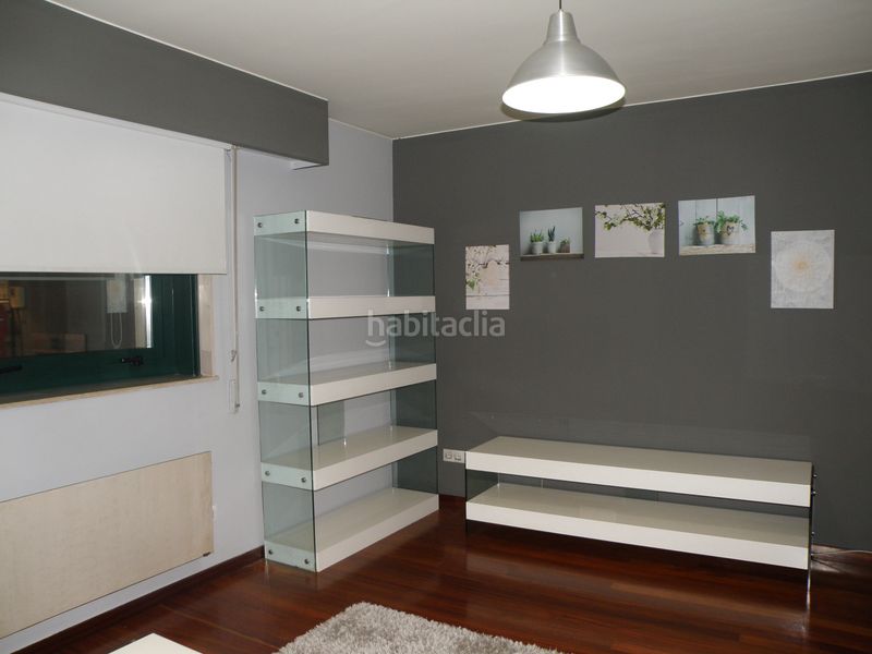 Foto d76aa701-7326-42c4-a185-5deeb28505a0. Rent duplex with parking in O Milladoiro Ames