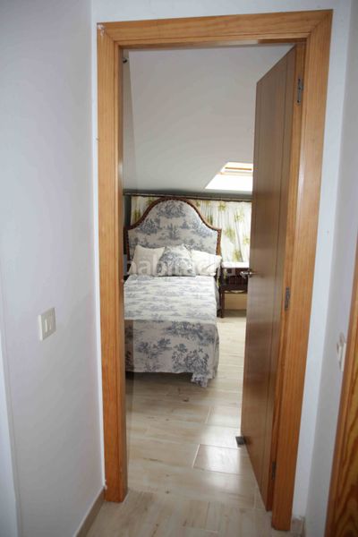 Foto cdb0d84b-4f8e-4723-85a1-53efcf4f527e. Casa aparellada a Padrón