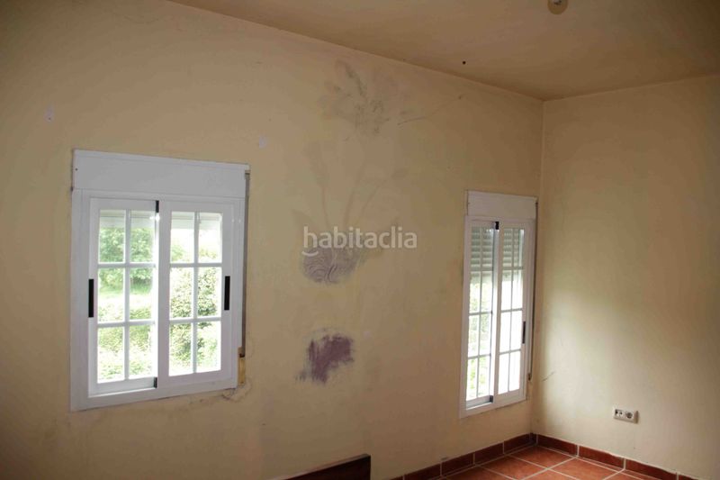 Foto 1630f3f4-a6fa-43c1-8af4-c95be73019d2. Casa aparellada a Padrón