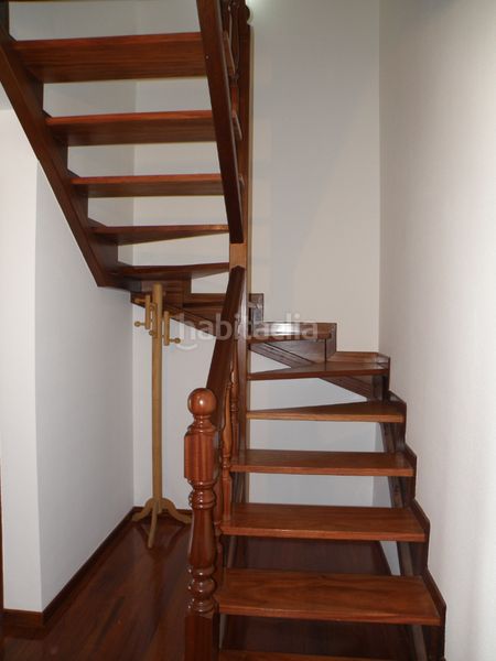 Foto 6e3e9cf4-fbfe-4d86-9306-46868dbeca6e. Duplex con riscaldamento parcheggio in O Milladoiro Ames