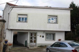 House  Lugar. Se venden dos casas en lg. extramundi, padron, la coruña